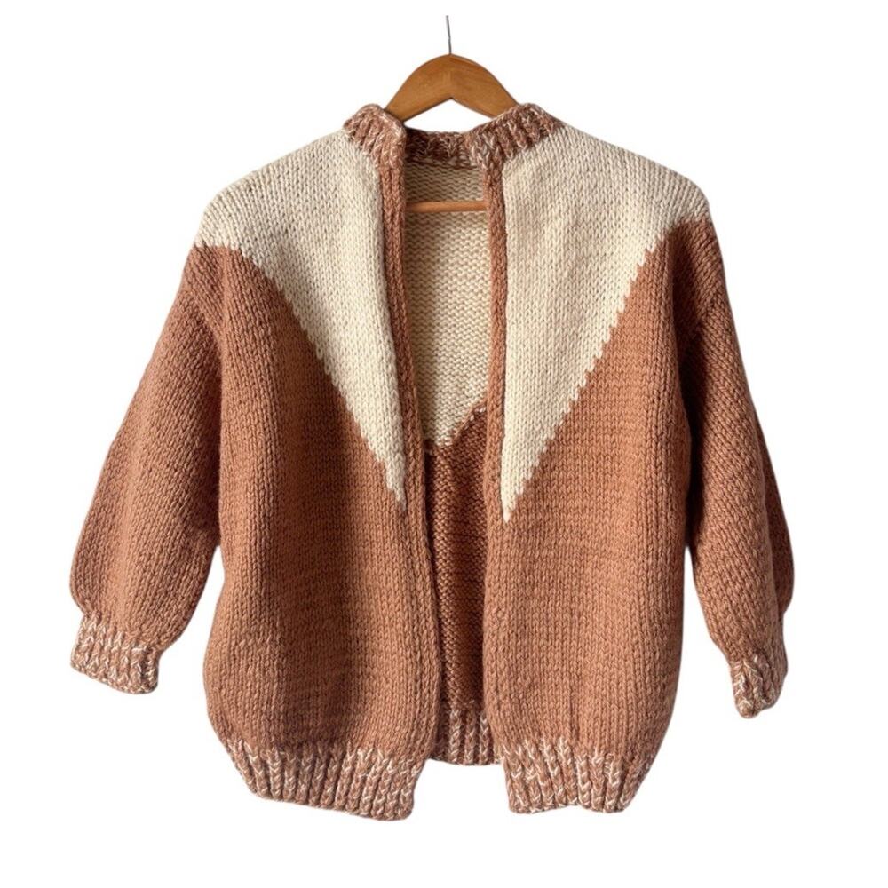 Vintage Hand Knit Cardigan Sweater S Crop Chunky Cottage Core Pockets! - Picture 2 of 7